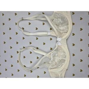 Victorias Secret Body By Victoria Unlined Demi Balconette Sheer Bra 32A